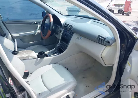 2004 Mercedes-Benz C 230 Kompressor Sport/Sport from USA, damaged, VIN WDBRF40J64F505984